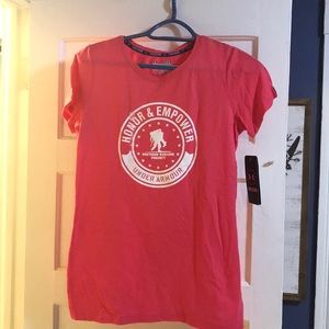 Under armor pink t-shirt